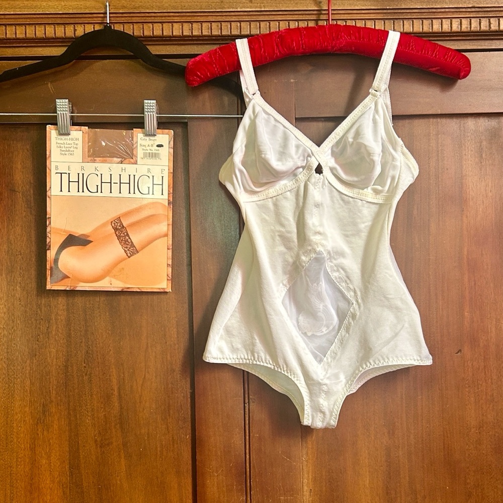 Vintage Shaper & Vintage NWT Thigh-high Nylons S